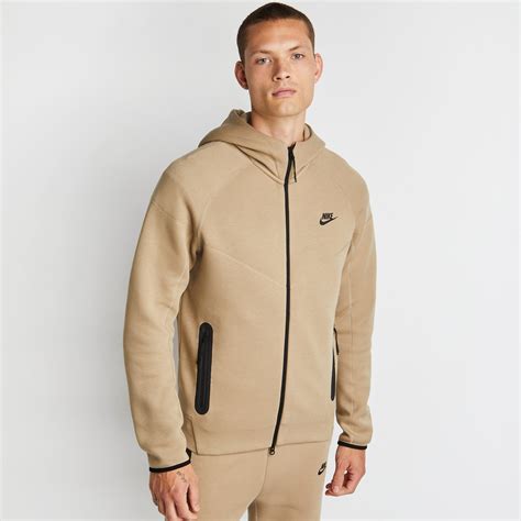 nike tech fleece laid back